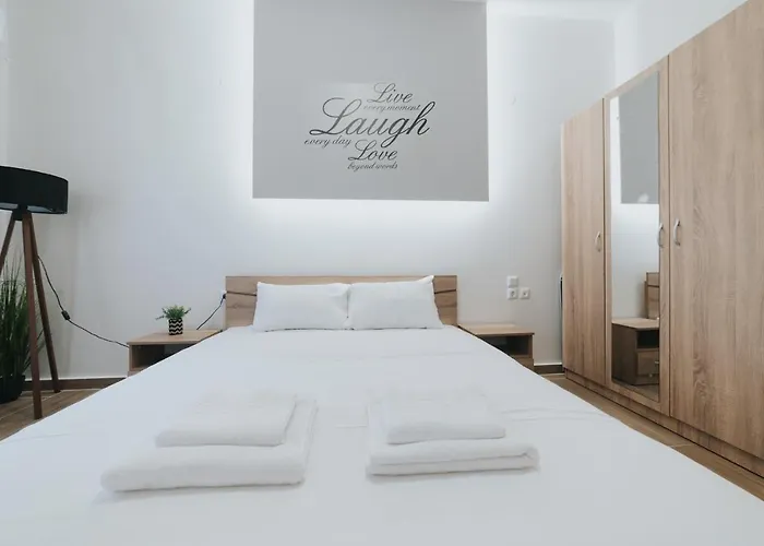 Comfy And Stylish Apartment Thessaloniki